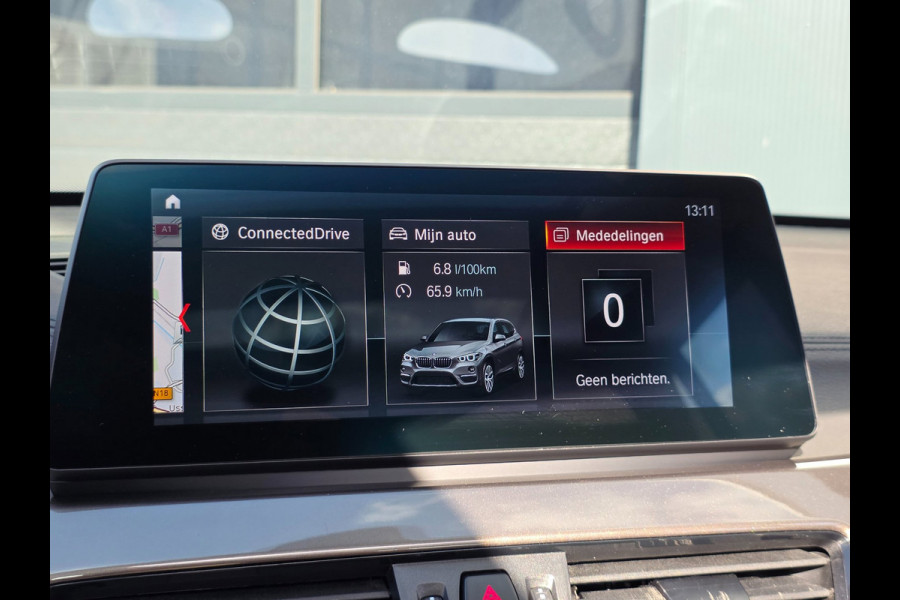 BMW X1 SDrive20i Business Edition Plus | PANO | LEDER | TREKHAAK | NAP | 1E EIGENAAR