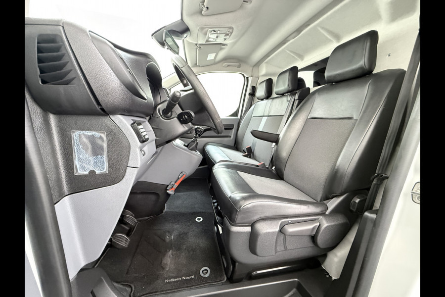 Peugeot Expert 2.0HDI 123PK Imperiaal 3-Persoons Trekhaak Airco Apple Carplay Android Auto Navi* Bluetooth Pdc Cruise Control Regen-Lichtsensor Schuifdeur Betonplex Vloer Wandbetimmering 2.500KG Trekgewicht 1e Eigenaar Originele Nederlandse Auto