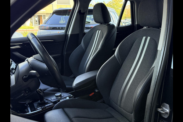 BMW X1 sDrive20i High Executive M-PAKKET | CARPLAY | CAMERA | LED