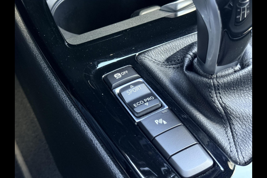 BMW X1 sDrive20i High Executive M-PAKKET | CARPLAY | CAMERA | LED