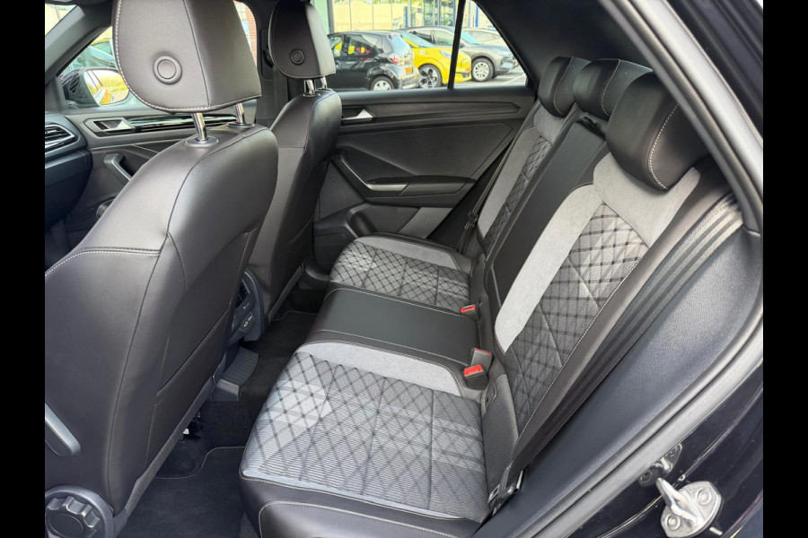 Volkswagen T-Roc 1.5 TSI 3 X R-Line DSG-7 | Camera | Parksens | IQ-Lights | Stoelverwarming | Keyless | Carplay |