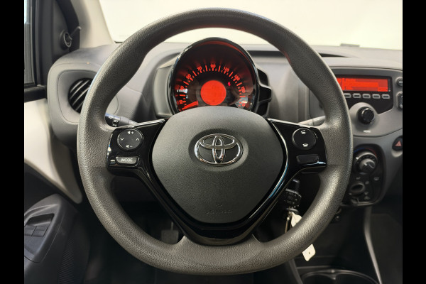 Toyota Aygo 1.0 VVT-i x-fun Airco Bluetooth NAP!