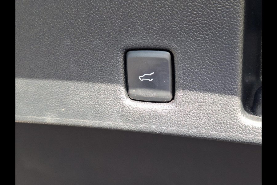 Ford Kuga 2.5 PHEV ST-Line | SOH: 91% | Full LED |  Climate | Camera | Cruise control | Leder Stof |