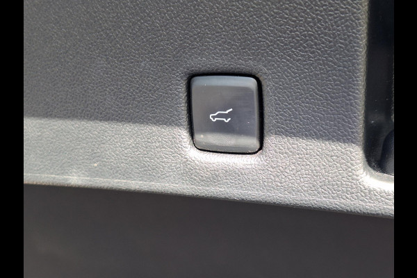 Ford Kuga 2.5 PHEV ST-Line | SOH: 91% | Full LED |  Climate | Camera | Cruise control | Leder Stof |