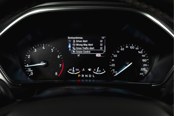 Ford FOCUS Wagon 1.5 EcoBoost 150 PK Vignale - Automaat | Adapt. Cruise | Winterpakket | PDC | Camera | NAV + App. Connect | ECC | DAB | Elk. Klep | LM 18" |