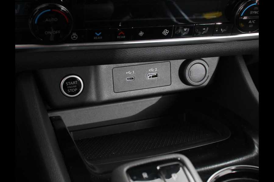 Nissan X-Trail 1.5 Automaat Acenta 7p. Climate Control Stoel verwarming Camera Keyless start Dab Adaptive Cruise Control