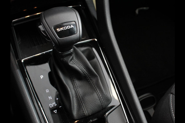 Škoda Karoq 1.5 TSI 150pk DSG ACT Selection Navigatie Apple Carplay/Android Auto Camera Parkeer sensoren Adaptieve Cruise Control Lichtmetalen Velgen Digitale Cockpit