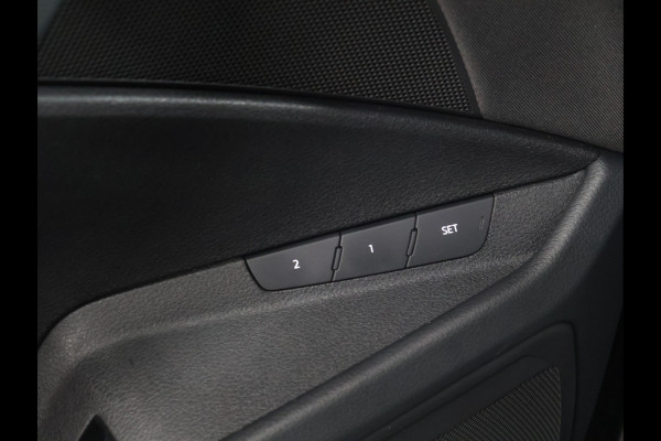 Audi e-tron Sportback 55 quattro edition 95 kWh [APPLE CARPLAY, ANDROID, CRUISE CONTROL, STOEL VERWARMING, DIGITAL DASH, MEMORY SEATS, CAMERA, PDC V+A, ELEKTRISCHE ACHTERKLEP, BLUETOOTH, CLIMATE CONTROL, NIEUWSTAAT]
