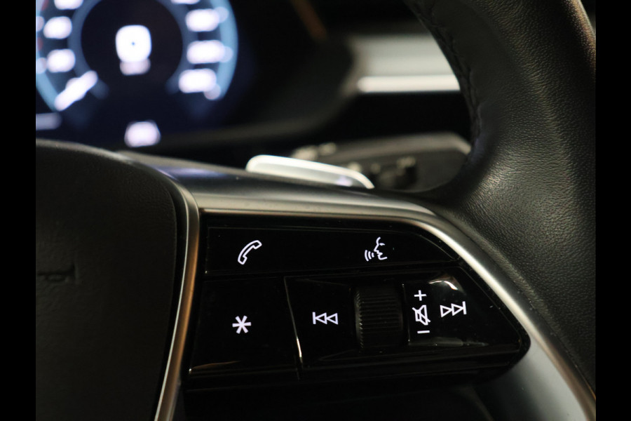 Audi e-tron Sportback 55 quattro edition 95 kWh [APPLE CARPLAY, ANDROID, CRUISE CONTROL, STOEL VERWARMING, DIGITAL DASH, MEMORY SEATS, CAMERA, PDC V+A, ELEKTRISCHE ACHTERKLEP, BLUETOOTH, CLIMATE CONTROL, NIEUWSTAAT]