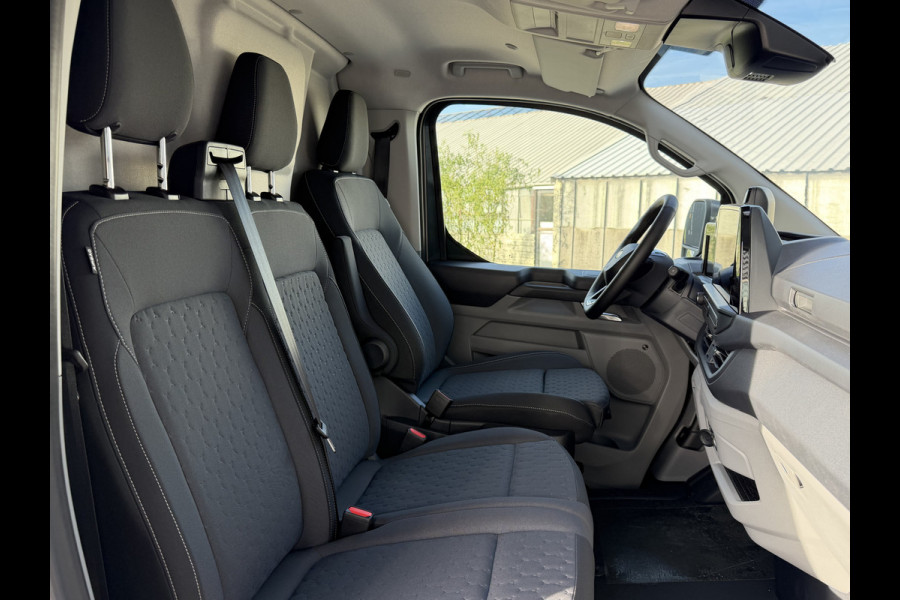 Ford E-Transit Cust. 340 L2H1 Limited 71 kWh 218 PK | 360 Camera | B&O Audio | Adaptieve Cruise | Direct Rijden!!