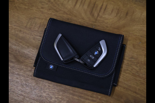 BMW 3-serie 320e Business Edition Plus [APPLE CARPLAY, ANDROID, CRUISE CONTROL, STOELVERWARMING, DIGITAL DASH, PDC 360, LEDER, BLUETOOTH, CLIMATECONTROL, LED, NAVIGATIE, NIEUWSTAAT]
