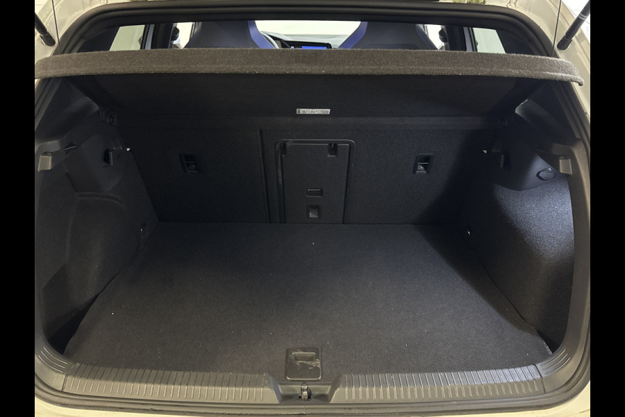 Volkswagen Golf GTE 245PK HYBRID SPORT CARPLAY/ACC/SFEERVERL/STUURVERW.