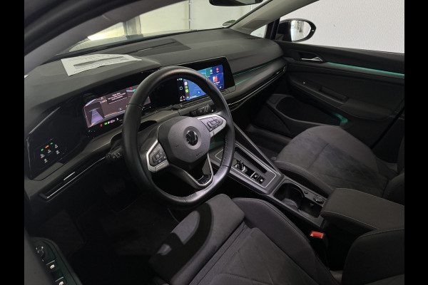 Volkswagen Golf 1.4 TSI eHybrid 204PK DSG STYLE ALCANTARA/NAVI/CARPLAY