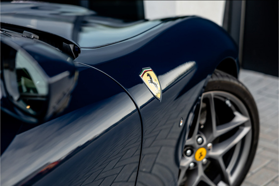 Ferrari Roma 3.9 V8 HELE - Blu Pozzi | Novitec Exhaust | Passenger Display | Carbon