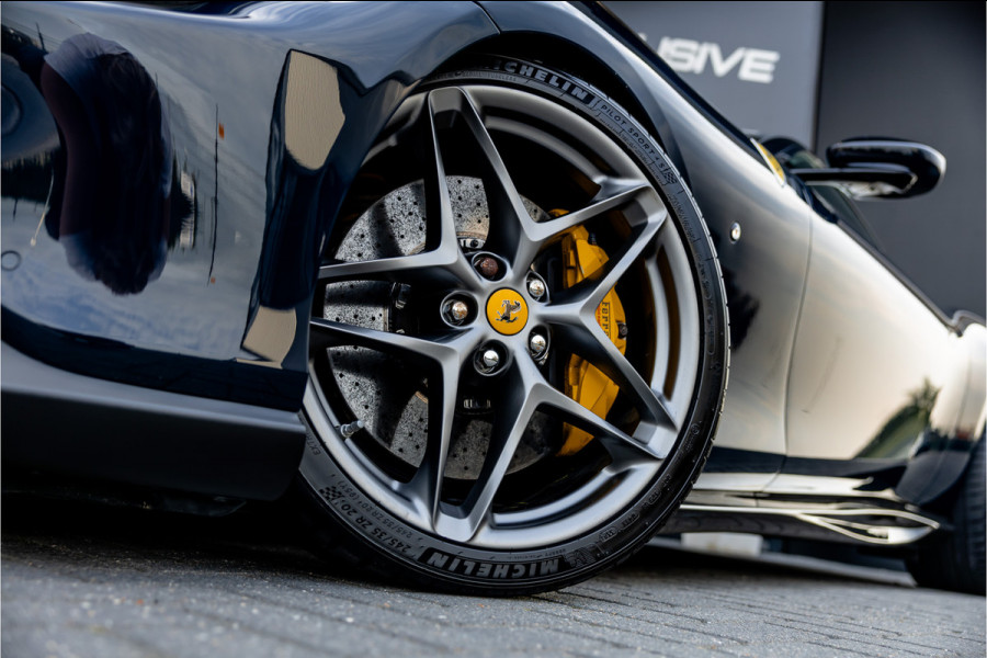 Ferrari Roma 3.9 V8 HELE - Blu Pozzi | Novitec Exhaust | Passenger Display | Carbon