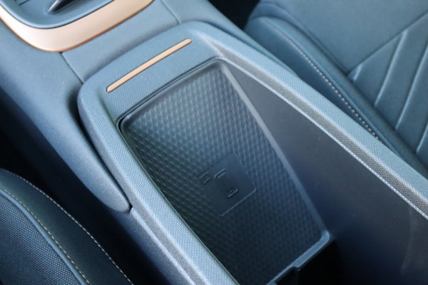 CUPRA Born Essential 62 kWh Org.NL carplay stuurverwarming