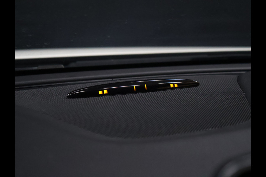 Mercedes-Benz A-Klasse 160 Ambition [CRUISE CONTROL, PDC V+A, STUURWIEL MULTIFUNCTIONEEL, CLIMATE CONTROL, LED, GARMIN MAP PILOT, SPORTSTOELEN, REGENSENSOR, NIEUWSTAAT]