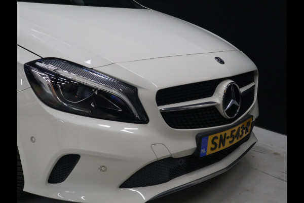 Mercedes-Benz A-Klasse 160 Ambition [CRUISE CONTROL, PDC V+A, STUURWIEL MULTIFUNCTIONEEL, CLIMATE CONTROL, LED, GARMIN MAP PILOT, SPORTSTOELEN, REGENSENSOR, NIEUWSTAAT]