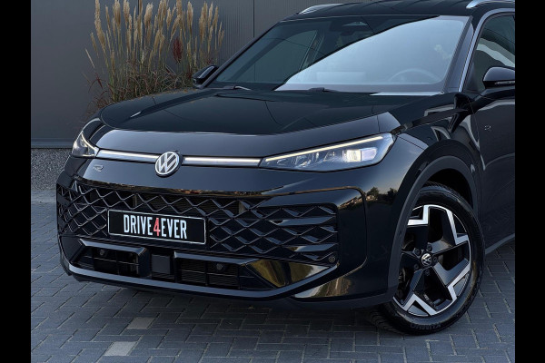 Volkswagen T-Roc 1.5 eTsi 3x R-Line M26 NAVI|LEDER|IQ LIGHT|LED|CAMERA