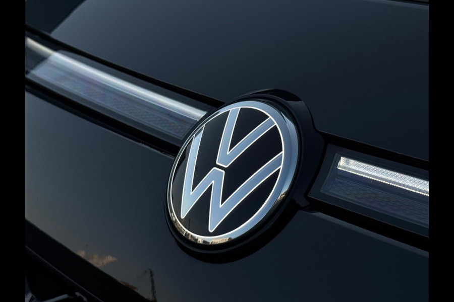 Volkswagen T-Roc 1.5 eTsi 3x R-Line M26 NAVI|LEDER|IQ LIGHT|LED|CAMERA