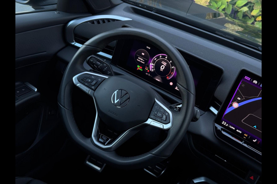 Volkswagen T-Roc 1.5 eTsi 3x R-Line M26 NAVI|LEDER|IQ LIGHT|LED|CAMERA
