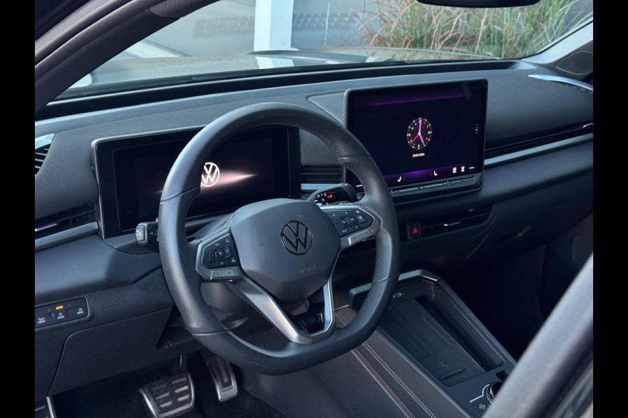 Volkswagen T-Roc 1.5 eTsi 3x R-Line M26 NAVI|LEDER|IQ LIGHT|LED|CAMERA