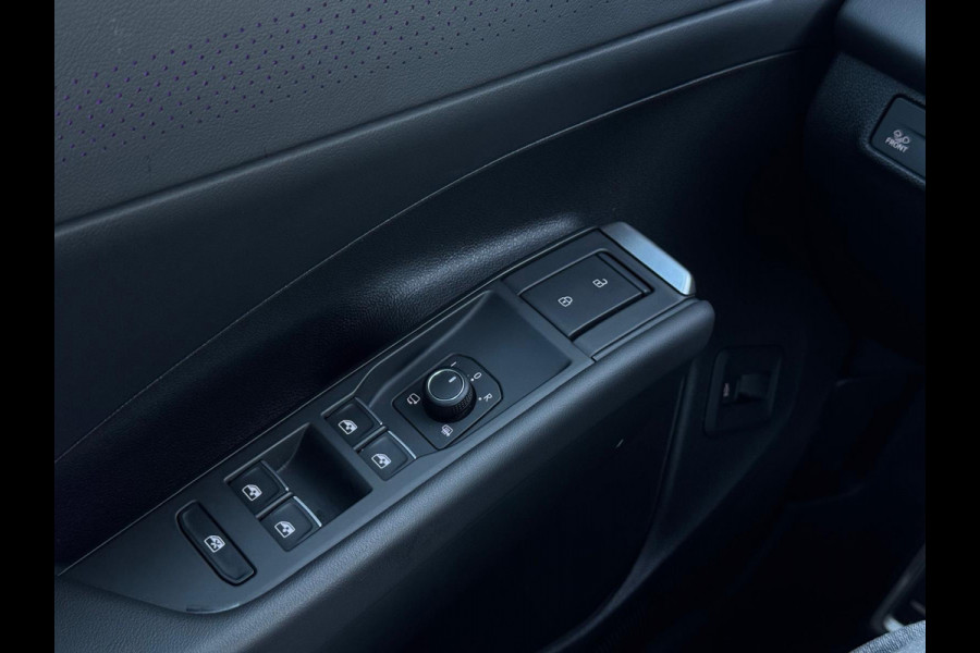 Volkswagen T-Roc 1.5 eTsi 3x R-Line M26 NAVI|LEDER|IQ LIGHT|LED|CAMERA