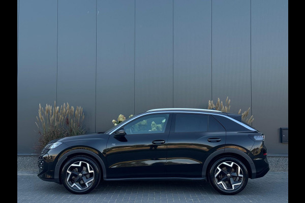 Volkswagen T-Roc 1.5 eTsi 3x R-Line M26 NAVI|LEDER|IQ LIGHT|LED|CAMERA
