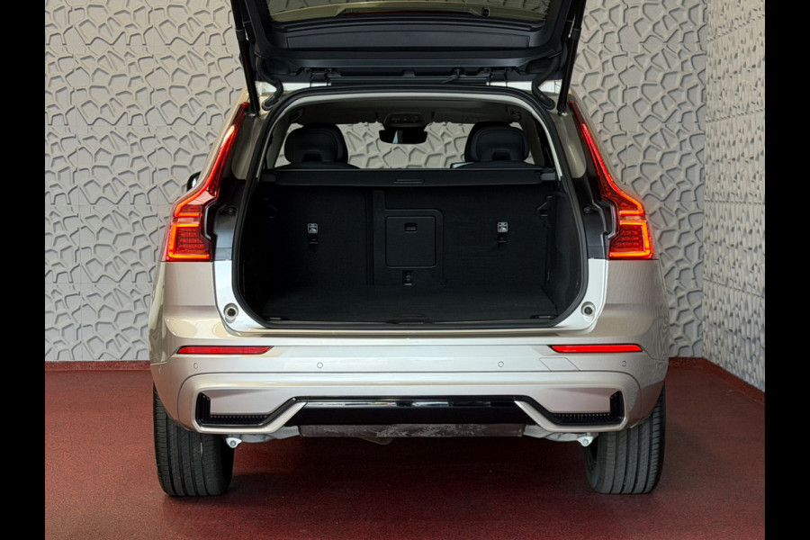 Volvo XC60 2.0 T8 455PK AWD PLUS DARK NIEUWE AUTO HARMAN KARDON 360.CAM STOEL/STUUR VERW LEER
