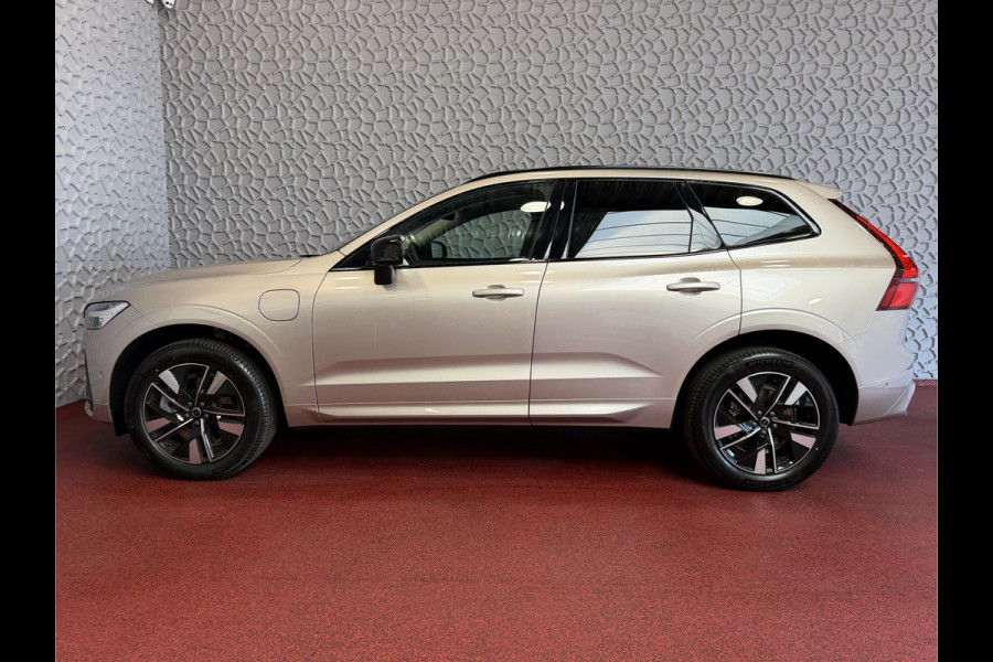 Volvo XC60 2.0 T8 455PK AWD PLUS DARK NIEUWE AUTO HARMAN KARDON 360.CAM STOEL/STUUR VERW LEER