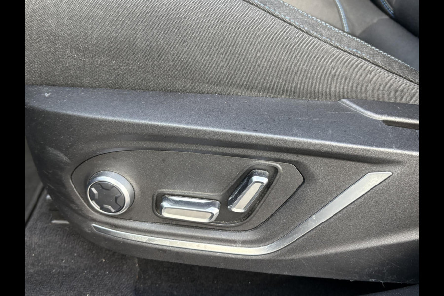 Lynk & Co 01 1.5 APPLE CARPLAY/ANDROID AUTO | PANORAMADAK | ELEKTRISCHE ACHTERKLEP | STOEL VERWARMING | MEMORY SEATS |