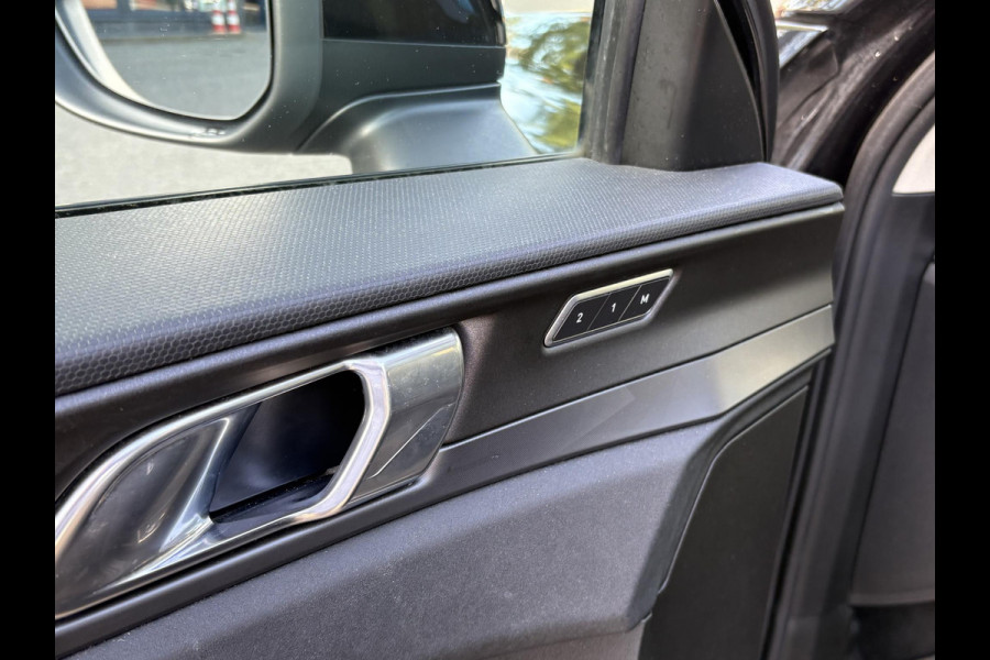 Lynk & Co 01 1.5 APPLE CARPLAY/ANDROID AUTO | PANORAMADAK | ELEKTRISCHE ACHTERKLEP | STOEL VERWARMING | MEMORY SEATS |