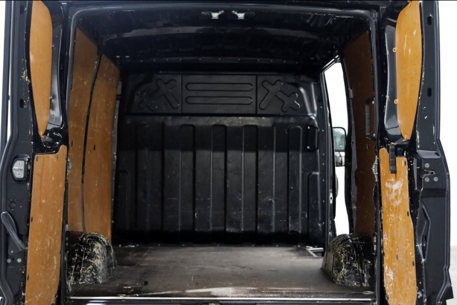Iveco Daily 35S16 160pk HiMatic Automaat L1H1 LED/Airco/Camera Trekhaak 3500kg 06-2021