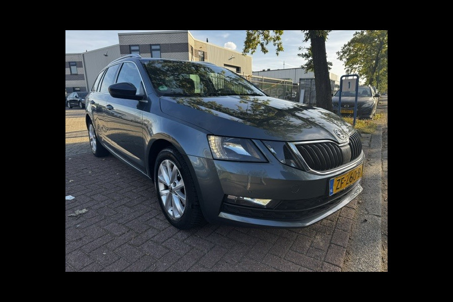 Škoda Octavia Combi 1.6 TDI Greentech Ambition Automaat Airco/ECC,Navigatie EXPORT PRIJS