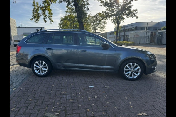Škoda Octavia Combi 1.6 TDI Greentech Ambition Automaat Airco/ECC,Navigatie EXPORT PRIJS