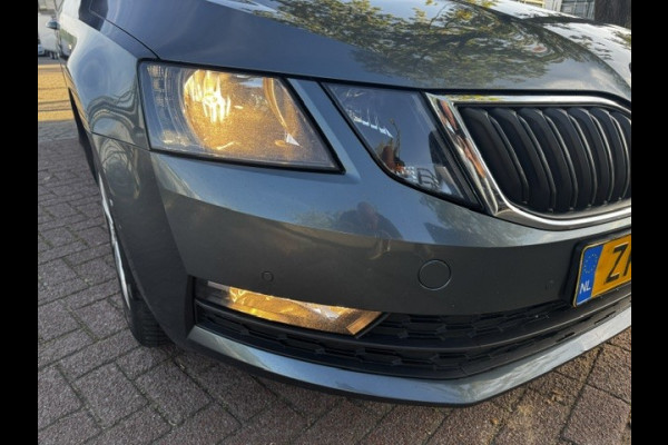 Škoda Octavia Combi 1.6 TDI Greentech Ambition Automaat Airco/ECC,Navigatie EXPORT PRIJS