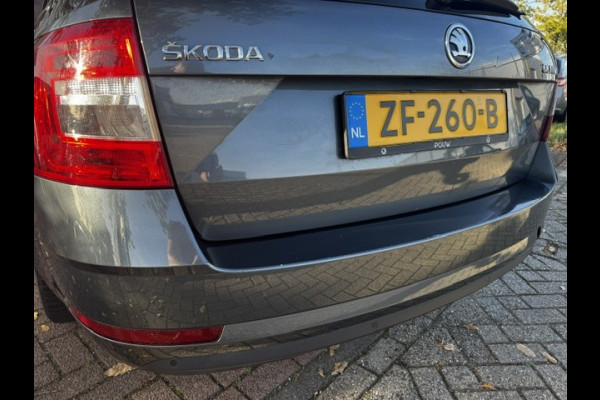 Škoda Octavia Combi 1.6 TDI Greentech Ambition Automaat Airco/ECC,Navigatie EXPORT PRIJS
