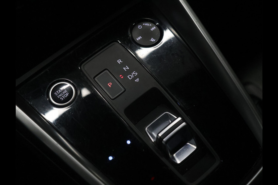 Audi A3 Limousine 35 TFSI Sport [APPLE CARPLAY, ANDROID, ADAPTIVE CRUISE CONTROL, DIGITAL DASH, FULL LED, CLIMATE CONTROL, BLUETOOTH, MMI NAVIGATIE PLUS,NIEUWSTAAT]