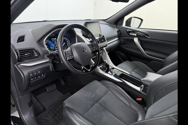 Mitsubishi Eclipse Cross 2.4I 188PK AUT. PHEV Hybride 360°Camera Adap.Cruise Stoel+Stuurverwarming Apple Carplay/Android Auto Navi Ecc Pdc Executive Lane Assist Privacy Glas Led Lmv Voicecontrol Regen-Lichtsensor Isofix Dodehoekdetectie 1.500KG Trekgewicht 1e Eigenaar Origineel Nederlandse Auto