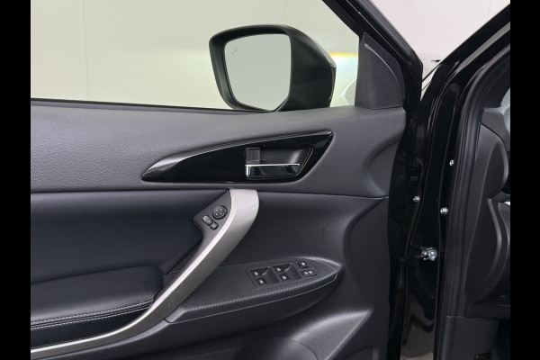 Mitsubishi Eclipse Cross 2.4I 188PK AUT. PHEV Hybride 360°Camera Adap.Cruise Stoel+Stuurverwarming Apple Carplay/Android Auto Navi Ecc Pdc Executive Lane Assist Privacy Glas Led Lmv Voicecontrol Regen-Lichtsensor Isofix Dodehoekdetectie 1.500KG Trekgewicht 1e Eigenaar Origineel Nederlandse Auto