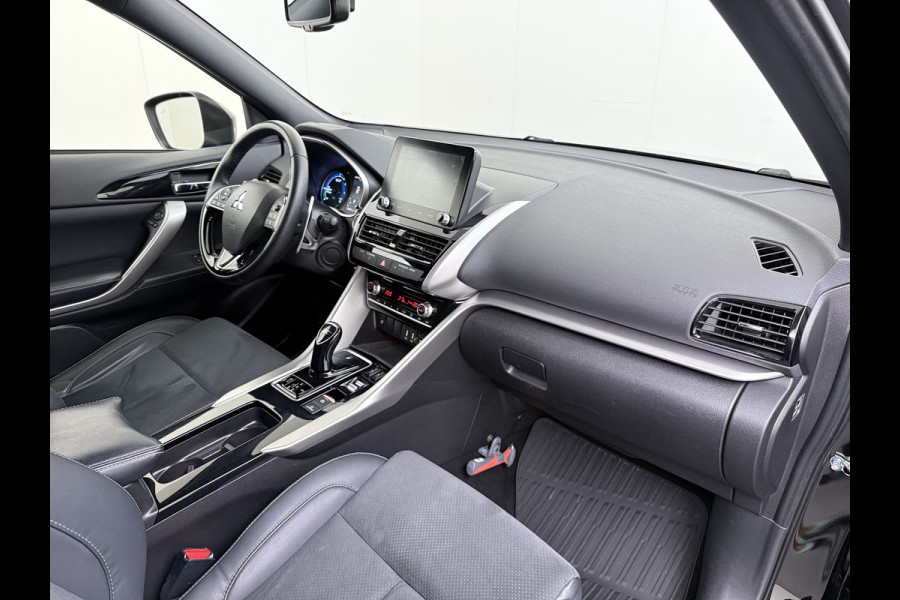 Mitsubishi Eclipse Cross 2.4I 188PK AUT. PHEV Hybride 360°Camera Adap.Cruise Stoel+Stuurverwarming Apple Carplay/Android Auto Navi Ecc Pdc Executive Lane Assist Privacy Glas Led Lmv Voicecontrol Regen-Lichtsensor Isofix Dodehoekdetectie 1.500KG Trekgewicht 1e Eigenaar Origineel Nederlandse Auto