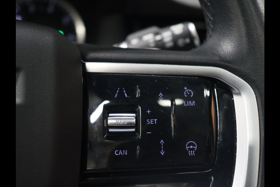 Land Rover Discovery Sport P300e 1.5 R-Dynamic HSE [PANORAMADAK, TREKHAAK, APPLE CARPLAY, ANDROID, CRUISE CONTROL, MERIDIAN SOUND SYSTEM, CAMERA, PDC V+A, LEDER, LED, NAVIGATIE, BLUETOOTH, CLIMATE CONTROL, ELEKTRISCHE ACHTERKLEP NIEUWSTAAT]