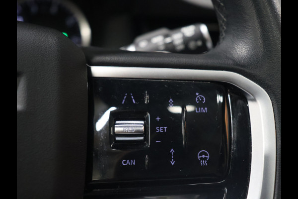 Land Rover Discovery Sport P300e 1.5 R-Dynamic HSE [PANORAMADAK, TREKHAAK, APPLE CARPLAY, ANDROID, CRUISE CONTROL, MERIDIAN SOUND SYSTEM, CAMERA, PDC V+A, LEDER, LED, NAVIGATIE, BLUETOOTH, CLIMATE CONTROL, ELEKTRISCHE ACHTERKLEP NIEUWSTAAT]