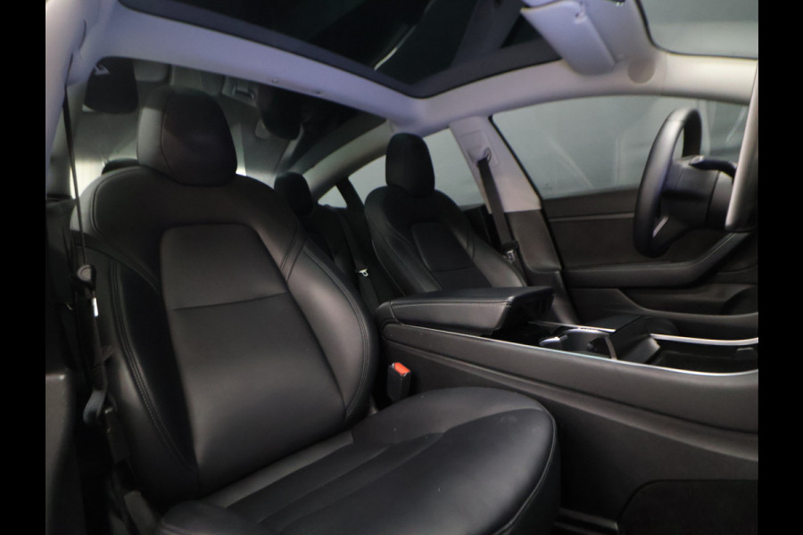 Tesla Model 3 Standard RWD Plus 60 kWh [PANORAMADAK, STOELVERWARMING, NAVIGATIE, DODEHOEKDETECTIE, 18 INCH LMV, CLIMATE, NIEUWSTAAT]