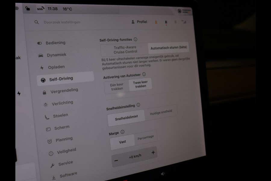 Tesla Model 3 Standard RWD Plus 60 kWh [PANORAMADAK, STOELVERWARMING, NAVIGATIE, DODEHOEKDETECTIE, 18 INCH LMV, CLIMATE, NIEUWSTAAT]