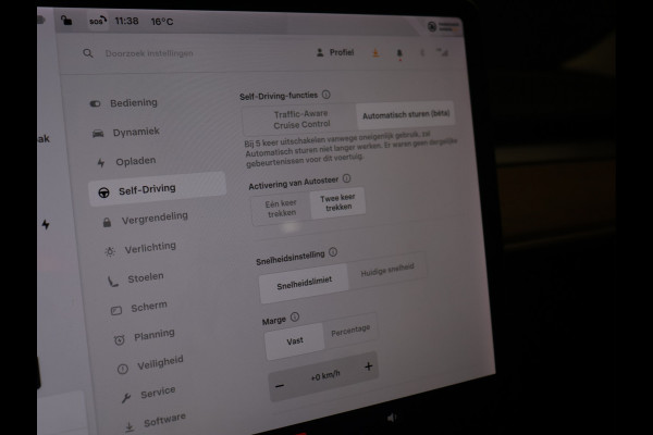 Tesla Model 3 Standard RWD Plus 60 kWh [PANORAMADAK, STOELVERWARMING, NAVIGATIE, DODEHOEKDETECTIE, 18 INCH LMV, CLIMATE, NIEUWSTAAT]