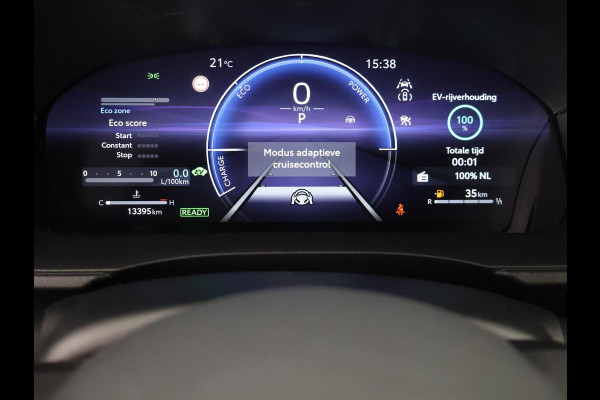 Toyota Yaris Cross 1.5 Hybrid Executive | Apple Carplay & AndroidAUTO | Stoelverwarming | Dodehoek detectie | Parkeersensoren |