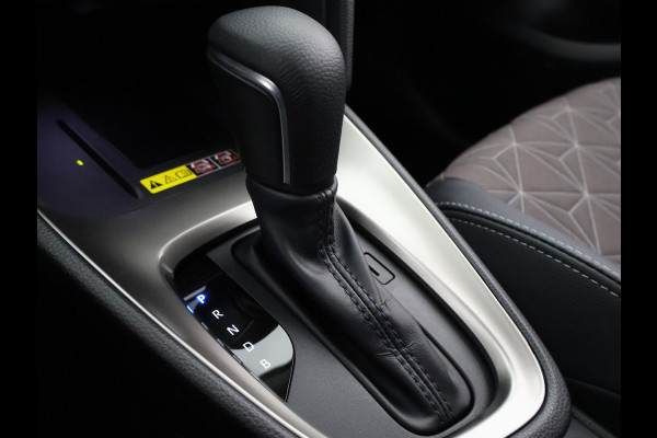 Toyota Yaris Cross 1.5 Hybrid Executive | Apple Carplay & AndroidAUTO | Stoelverwarming | Dodehoek detectie | Parkeersensoren |