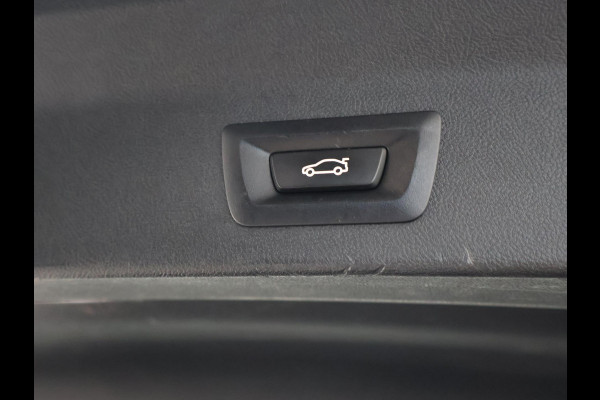 BMW X3 xDrive20i 184 PK M-SPORT H.E. EDITION + HEAD-UP | SFEERVERL. | CARPLAY | LEDER | CAMERA | 19 INCH