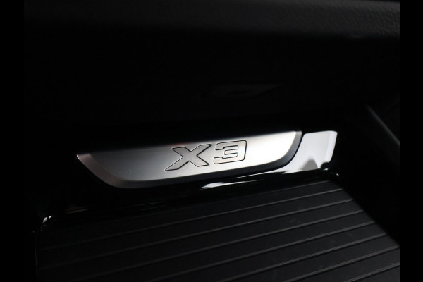BMW X3 xDrive20i 184 PK M-SPORT H.E. EDITION + HEAD-UP | SFEERVERL. | CARPLAY | LEDER | CAMERA | 19 INCH